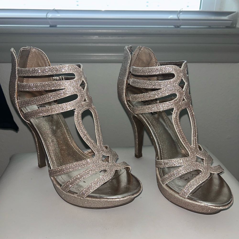 Elegant Strappy Heels in Shimmering Gold